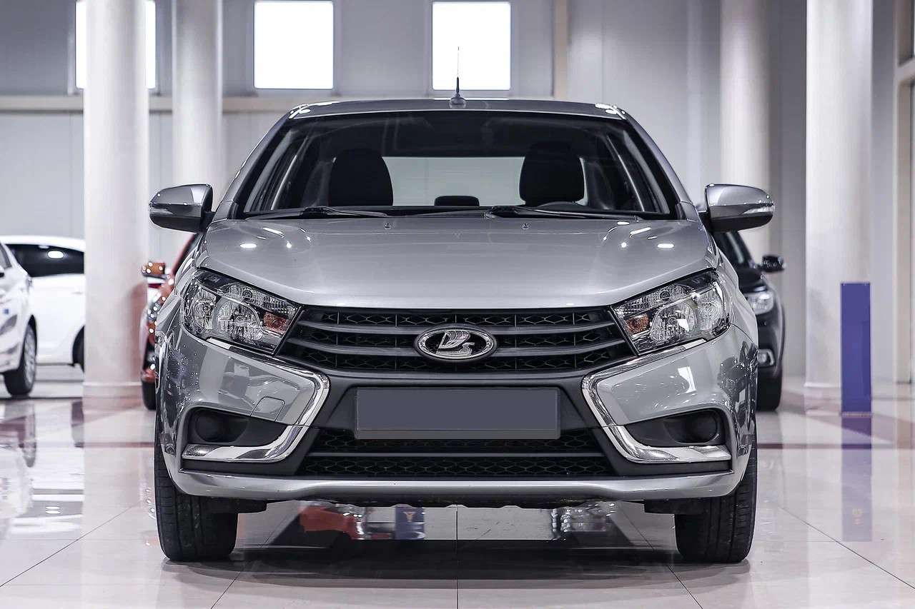 Купить Vesta с пробегом